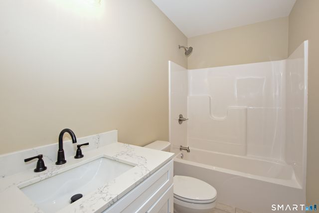 4 Niewiarowski Road, Preston, CT 06365