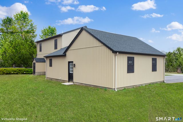 4 Niewiarowski Road, Preston, CT 06365