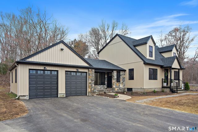 4 Niewiarowski Road, Preston, CT 06365