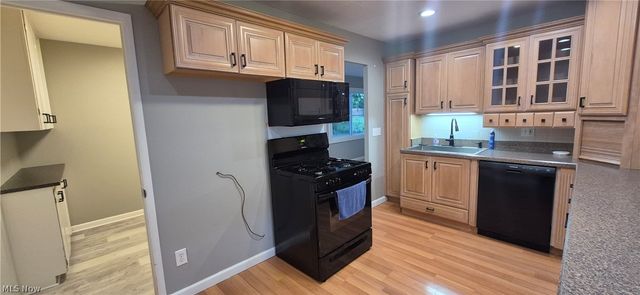 6417 Alderwood Road, Parma Heights, OH 44130