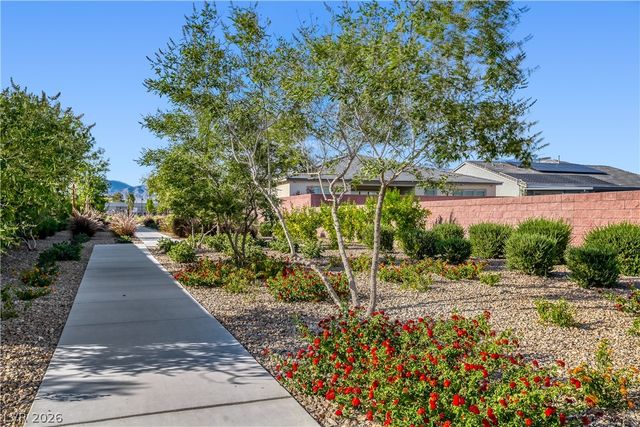 5738 Golden Chase Court, Las Vegas, NV 89131
