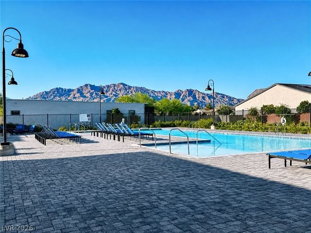5738 Golden Chase Court, Las Vegas, NV 89131