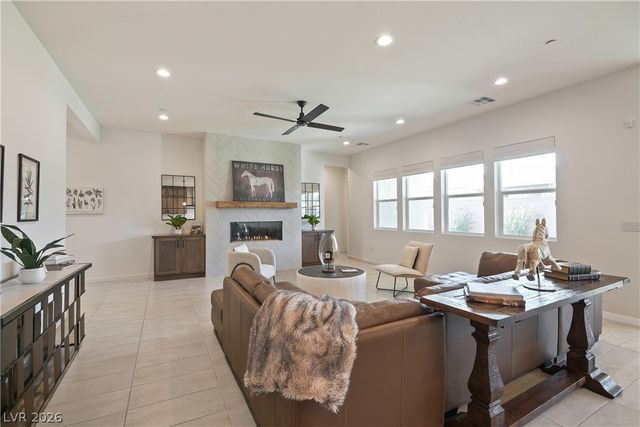 5738 Golden Chase Court, Las Vegas, NV 89131