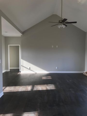 1507 Liberty Rd, Charlotte, TN 37036