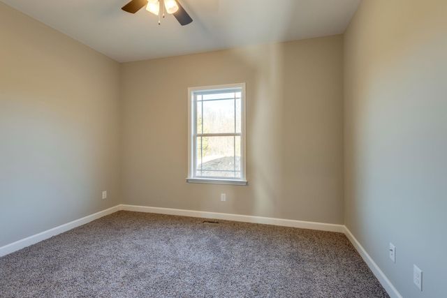 1507 Liberty Rd, Charlotte, TN 37036