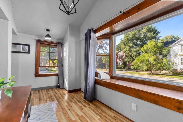 818 N DURKEE STREET, Appleton, WI 54911