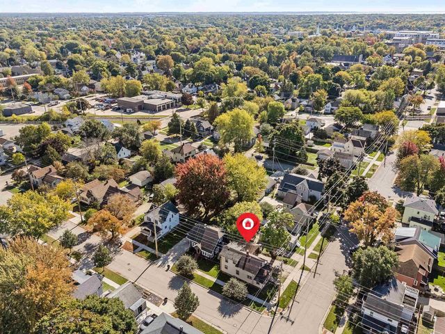 818 N DURKEE STREET, Appleton, WI 54911