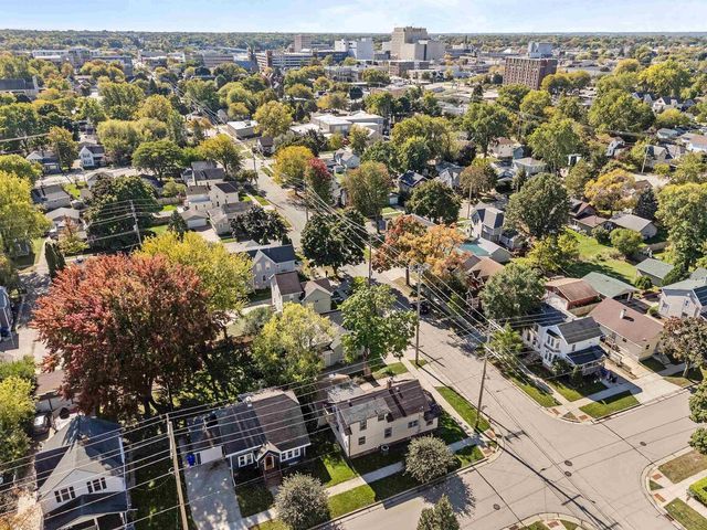 818 N DURKEE STREET, Appleton, WI 54911