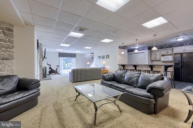 1409 DIAMOND STATION RD, Ephrata, PA 17522