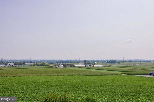 1409 DIAMOND STATION RD, Ephrata, PA 17522