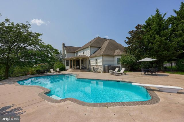 1409 DIAMOND STATION RD, Ephrata, PA 17522