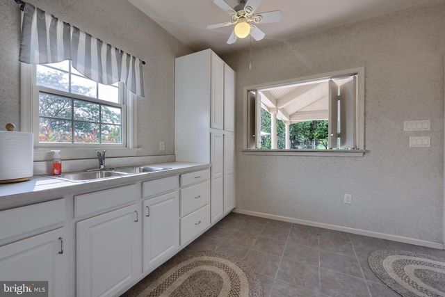 1409 DIAMOND STATION RD, Ephrata, PA 17522