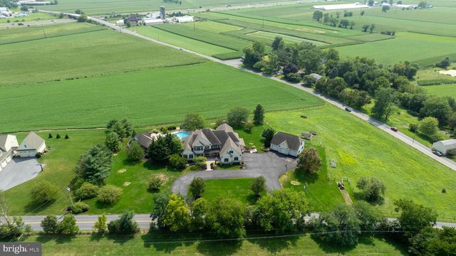 1409 DIAMOND STATION RD, Ephrata, PA 17522