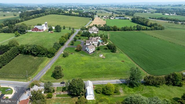 1409 DIAMOND STATION RD, Ephrata, PA 17522