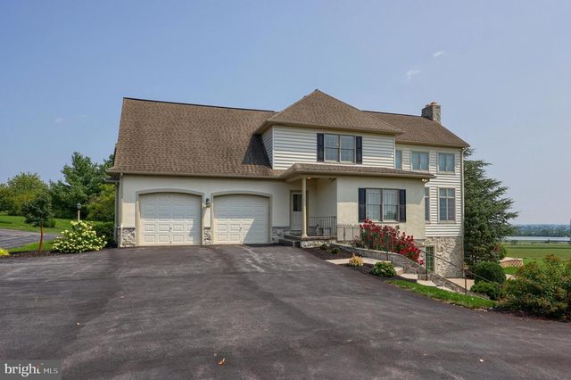 1409 DIAMOND STATION RD, Ephrata, PA 17522