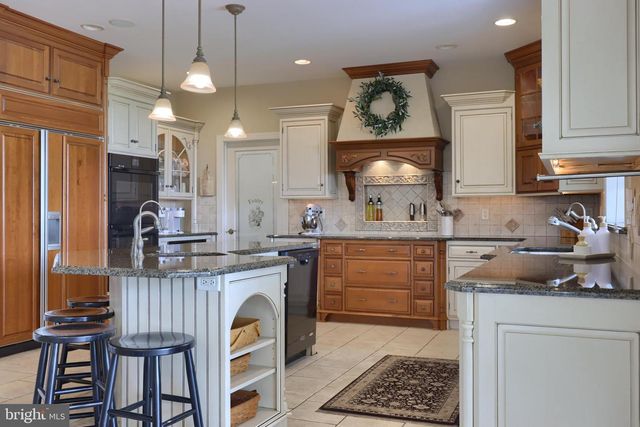 1409 DIAMOND STATION RD, Ephrata, PA 17522