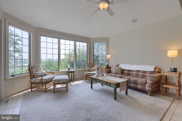 1409 DIAMOND STATION RD, Ephrata, PA 17522