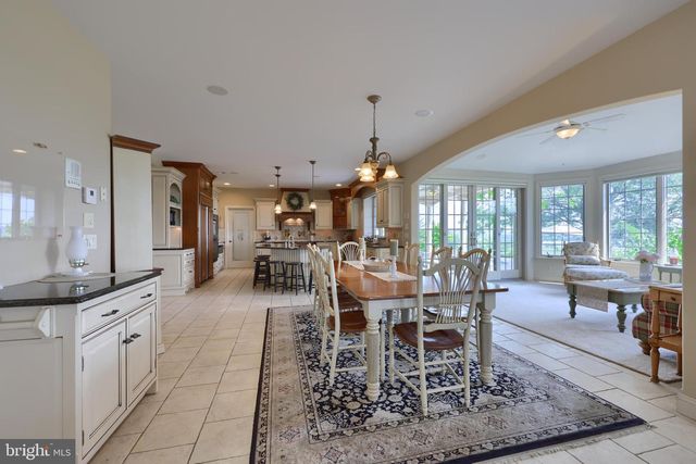 1409 DIAMOND STATION RD, Ephrata, PA 17522