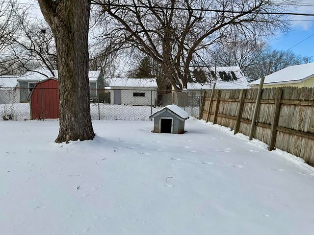 734 1 Juniper Road, Valparaiso, IN 46385