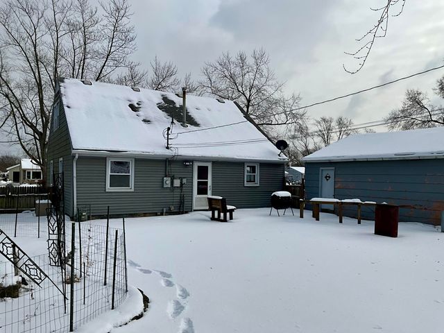 734 1 Juniper Road, Valparaiso, IN 46385