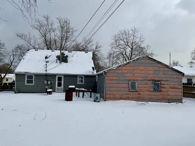 734 1 Juniper Road, Valparaiso, IN 46385