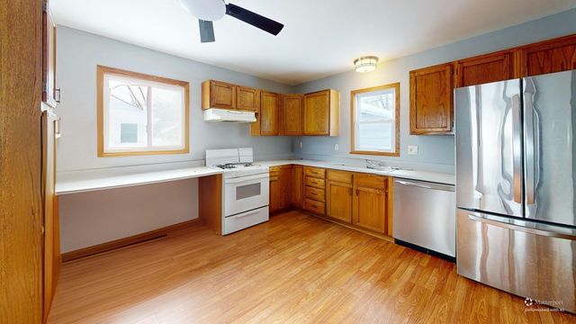 734 1 Juniper Road, Valparaiso, IN 46385