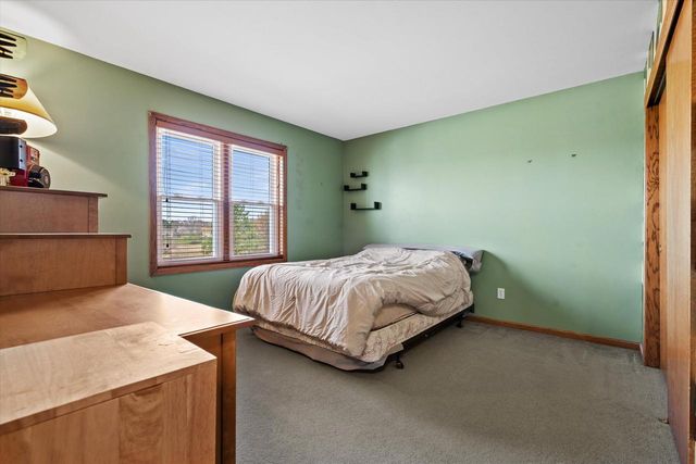 504 Fairview CIRCLE, Waterford, WI 53185