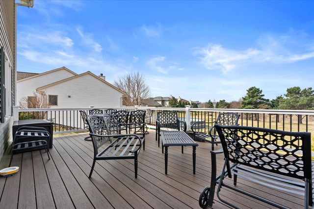 504 Fairview CIRCLE, Waterford, WI 53185