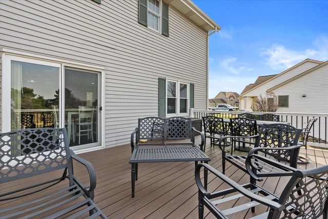 504 Fairview CIRCLE, Waterford, WI 53185