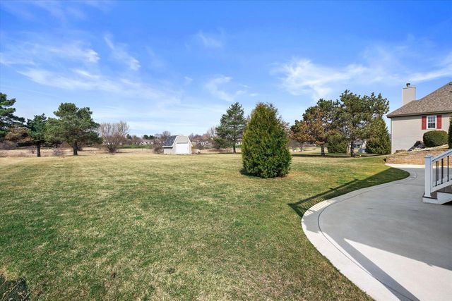 504 Fairview CIRCLE, Waterford, WI 53185