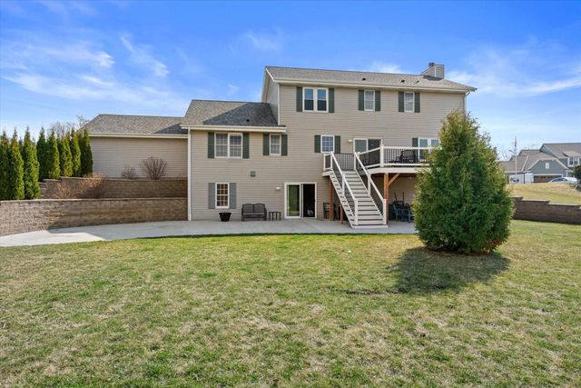 504 Fairview CIRCLE, Waterford, WI 53185