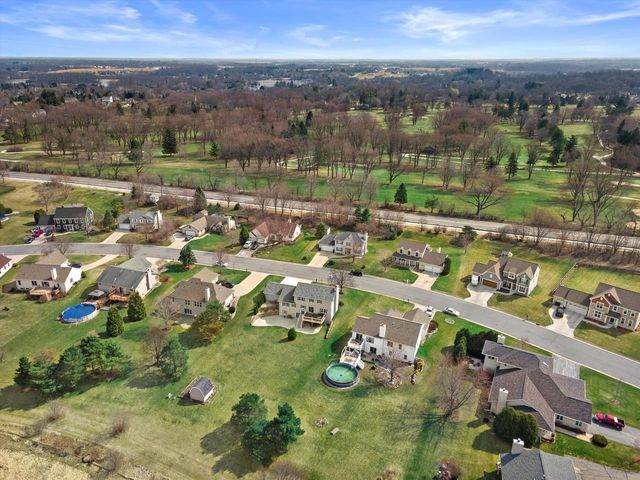 504 Fairview CIRCLE, Waterford, WI 53185