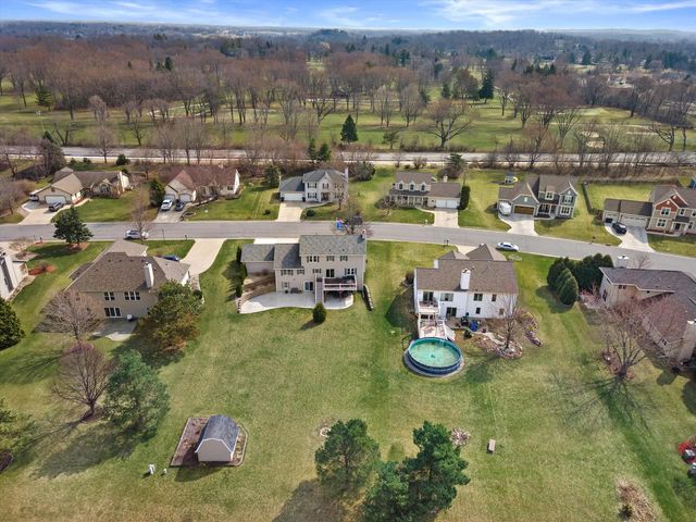 504 Fairview CIRCLE, Waterford, WI 53185