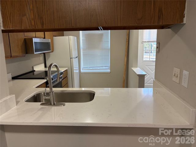 9616 Vinca Circle B, Charlotte, NC 28213