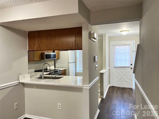 9616 Vinca Circle B, Charlotte, NC 28213