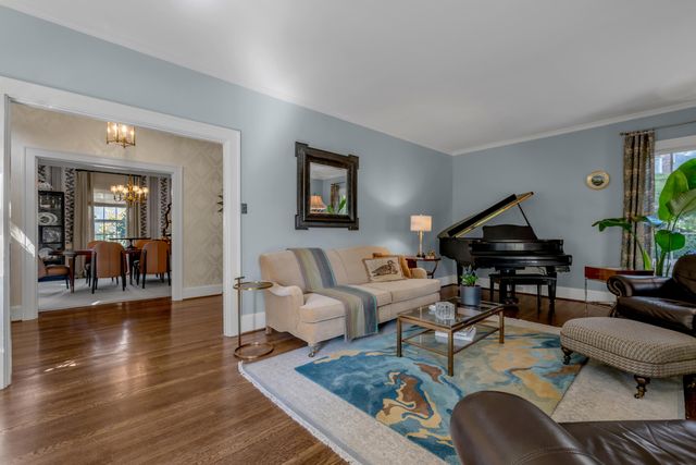 245 Holiday Road, Lexington, KY 40502