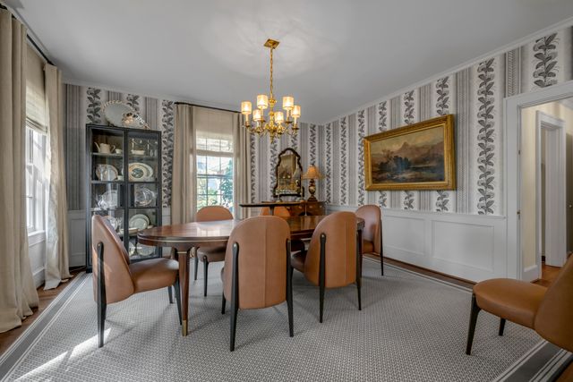 245 Holiday Road, Lexington, KY 40502