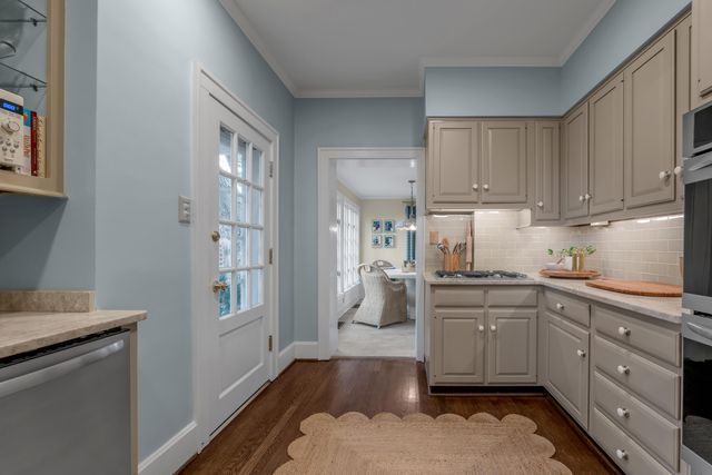 245 Holiday Road, Lexington, KY 40502