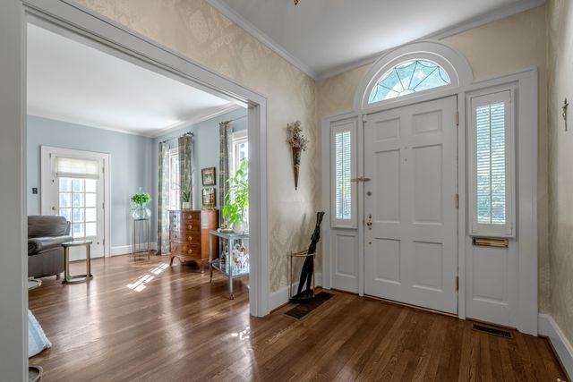 245 Holiday Road, Lexington, KY 40502