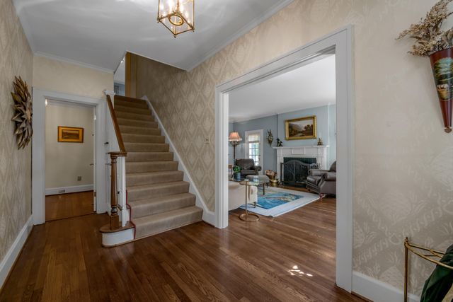 245 Holiday Road, Lexington, KY 40502