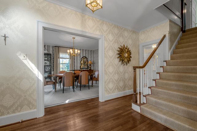 245 Holiday Road, Lexington, KY 40502