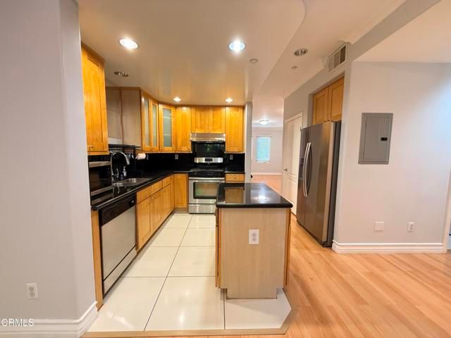 96 N Craig Avenue 13, Pasadena, CA 91107