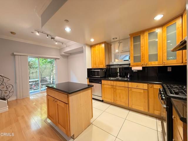 96 N Craig Avenue 13, Pasadena, CA 91107