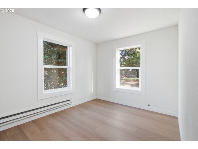 2530 26TH Ave, Forest Grove, OR 97116