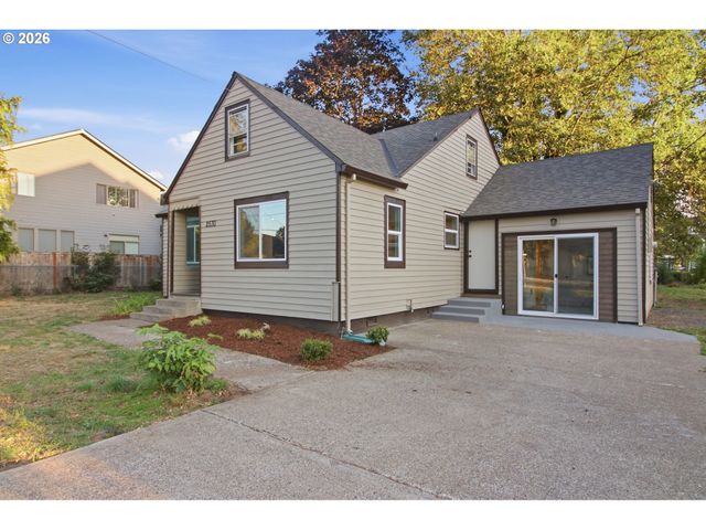 2530 26TH Ave, Forest Grove, OR 97116