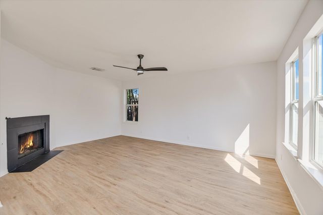 708 Camino Real DR, Leander, TX 78641
