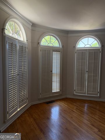 310 Carriage Oaks Drive, Tyrone, GA 30290