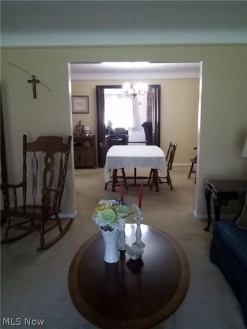 421 Harris Road, Richmond Heights, OH 44143