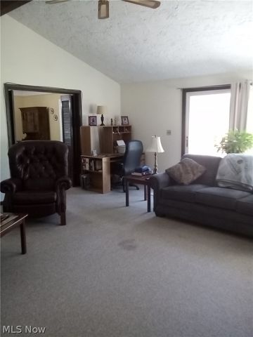 421 Harris Road, Richmond Heights, OH 44143