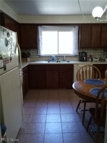 421 Harris Road, Richmond Heights, OH 44143